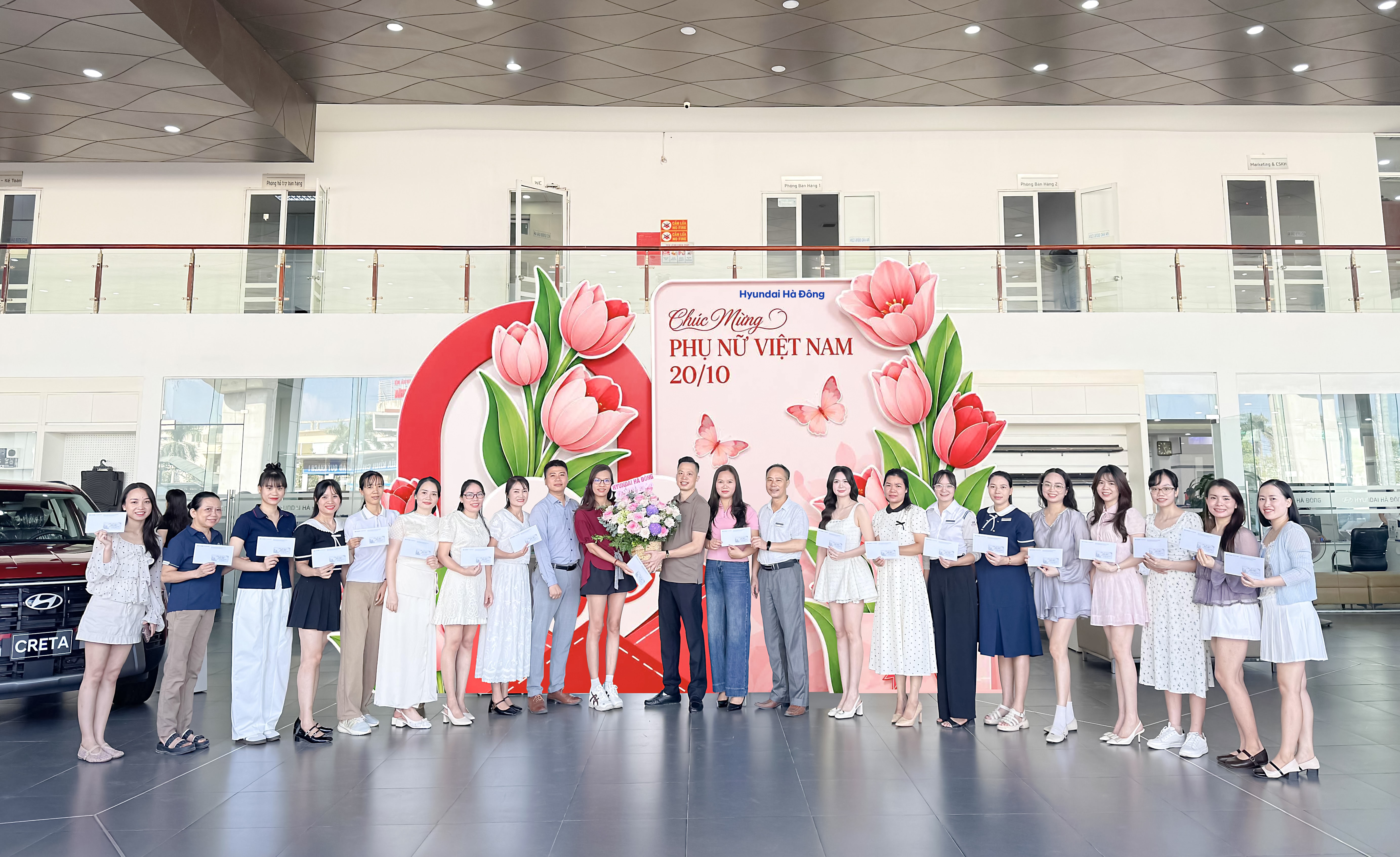 CH&Uacute;C MỪNG NG&Agrave;Y PHỤ NỮ VIỆT NAM 20/10 &ndash; TRAO Y&Ecirc;U THƯƠNG, GỬI TRỌN NIỀM VUI